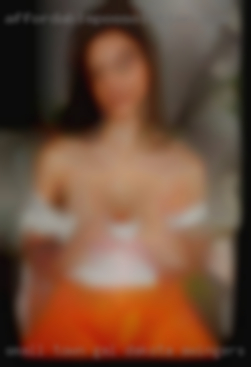 Small Dakota swingers town gal with big dreams.